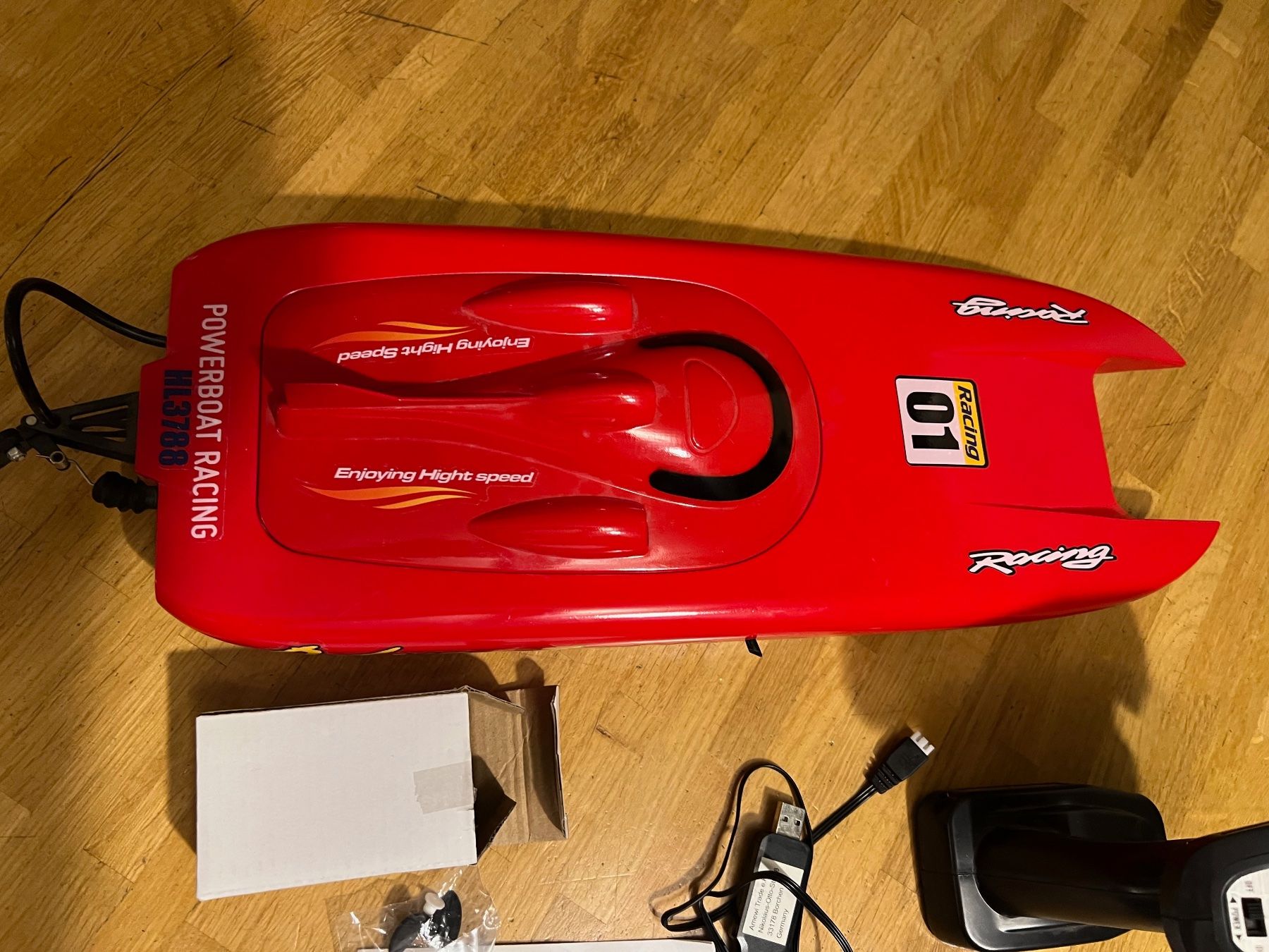 Amewi RC Modellbau: RC Speedboat Amewi – Gebraucht aus Zürich von luc70 5