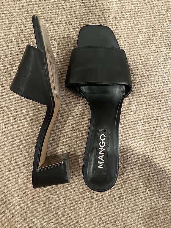 Scarpe da donna: Schwarze Heels von Mango in Grösse 40 – Usato da Zürich venduto da Ineselisabeth 1