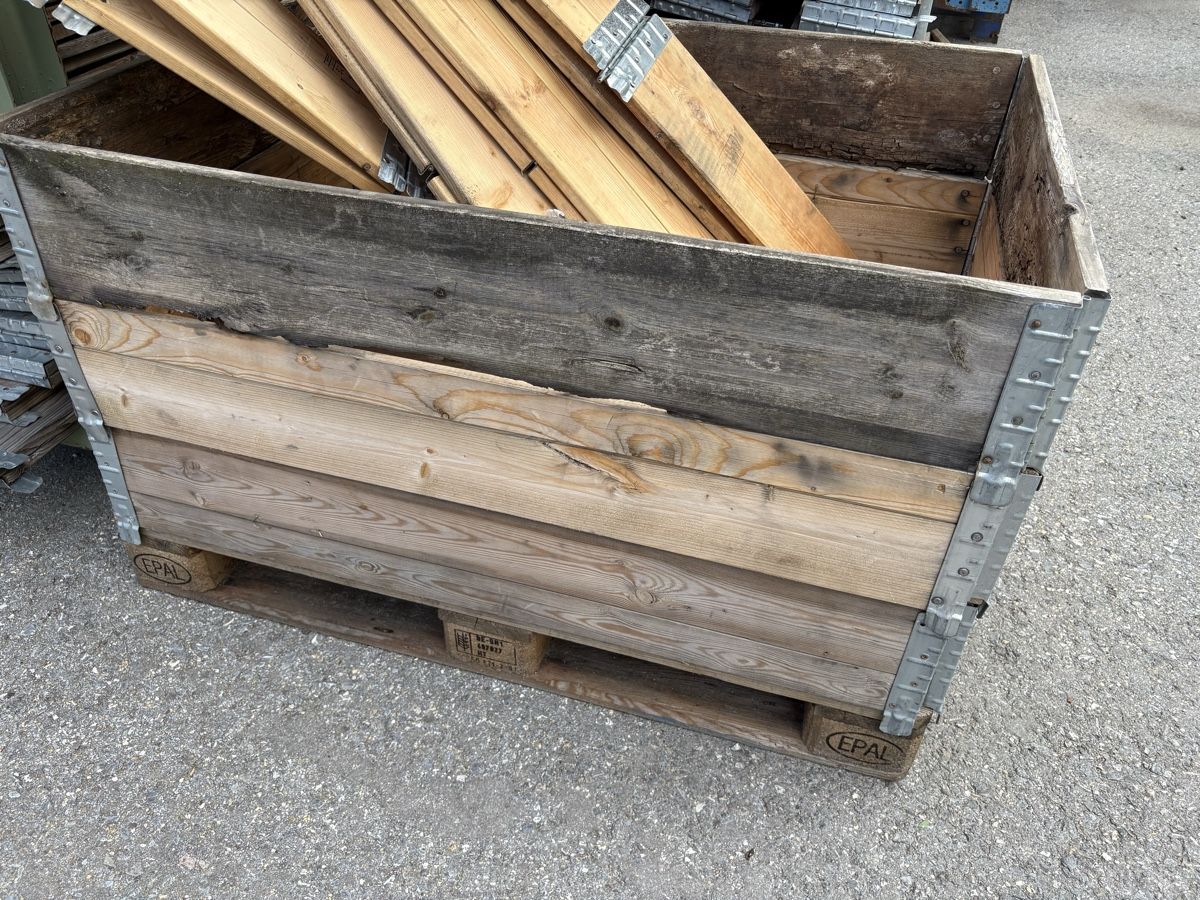 Pallets: 10 Stk klappbare Paletten-Halb-Rahmen – Usato da Gamsen venduto da Jessi_Booh