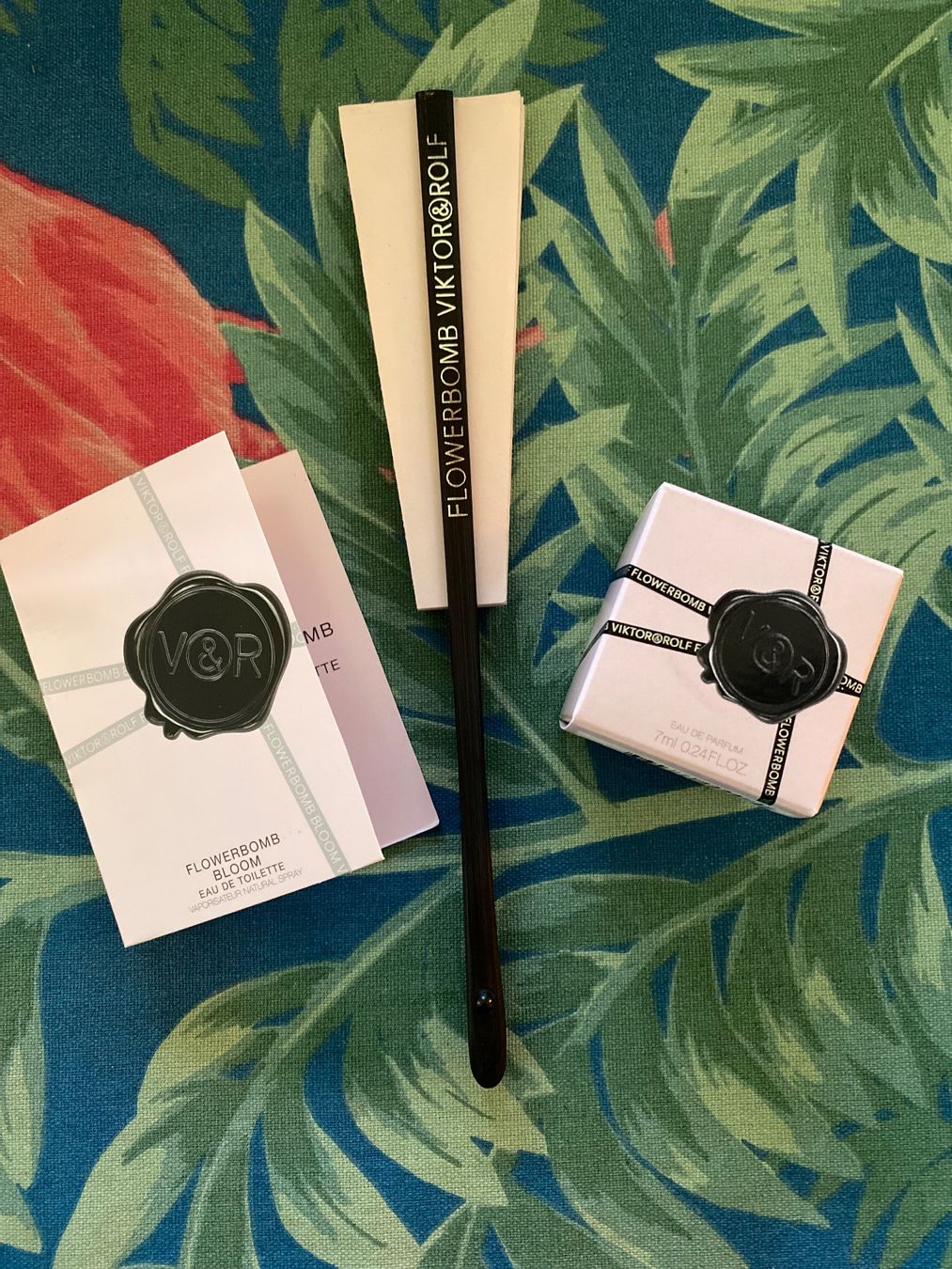 Profumi & Eau de Toilette: Miniatures Flowerbomb Viktor & Rolf – Nuovo e nell'imballaggio originale da Bouveret venduto da wes_7zll 1
