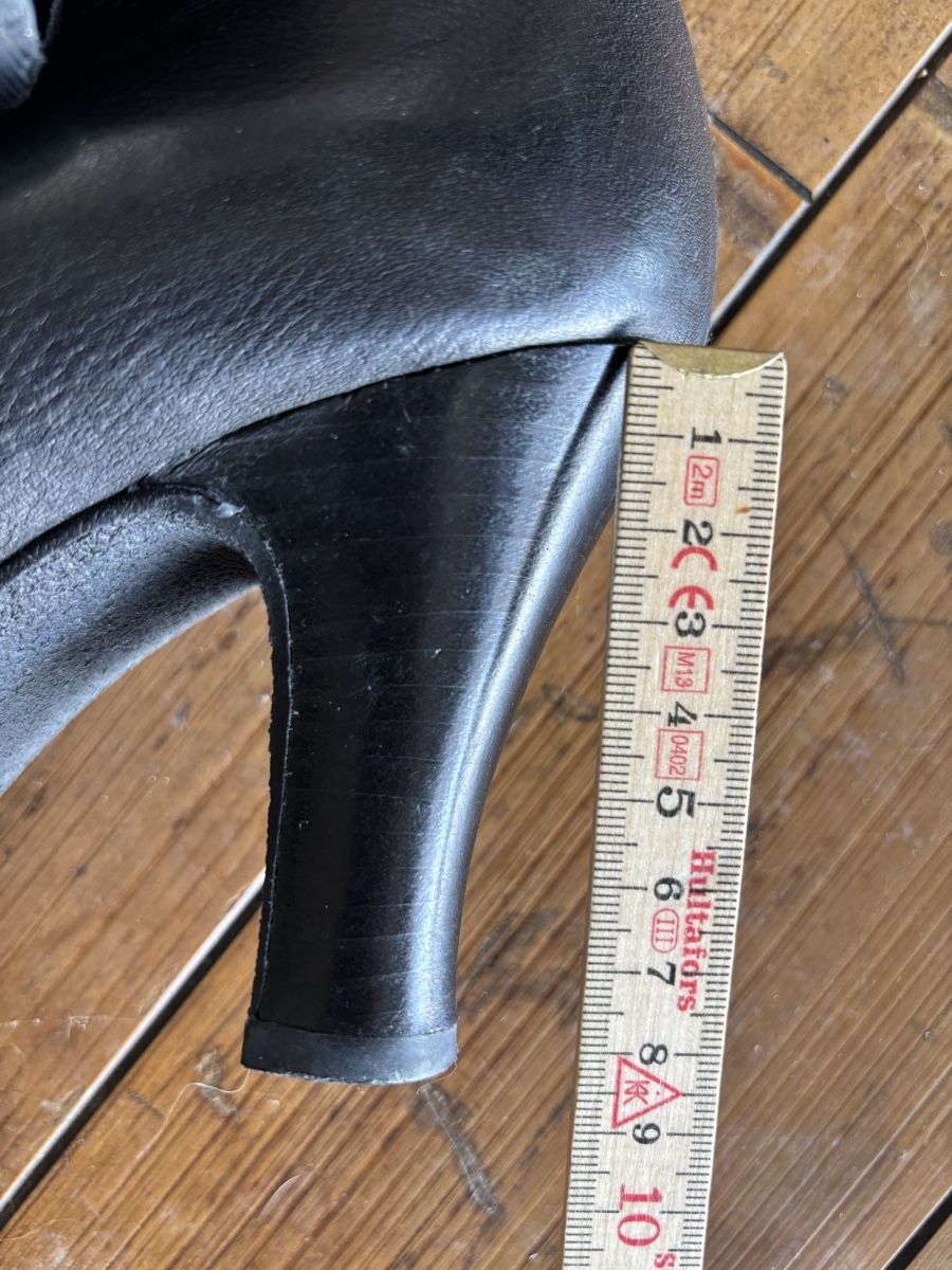 Scarpe da donna: Cuissardes cuir noir Bernies 40 – Nuovo (secondo la descrizione) da Dotzigen venduto da SecondHandGems 7