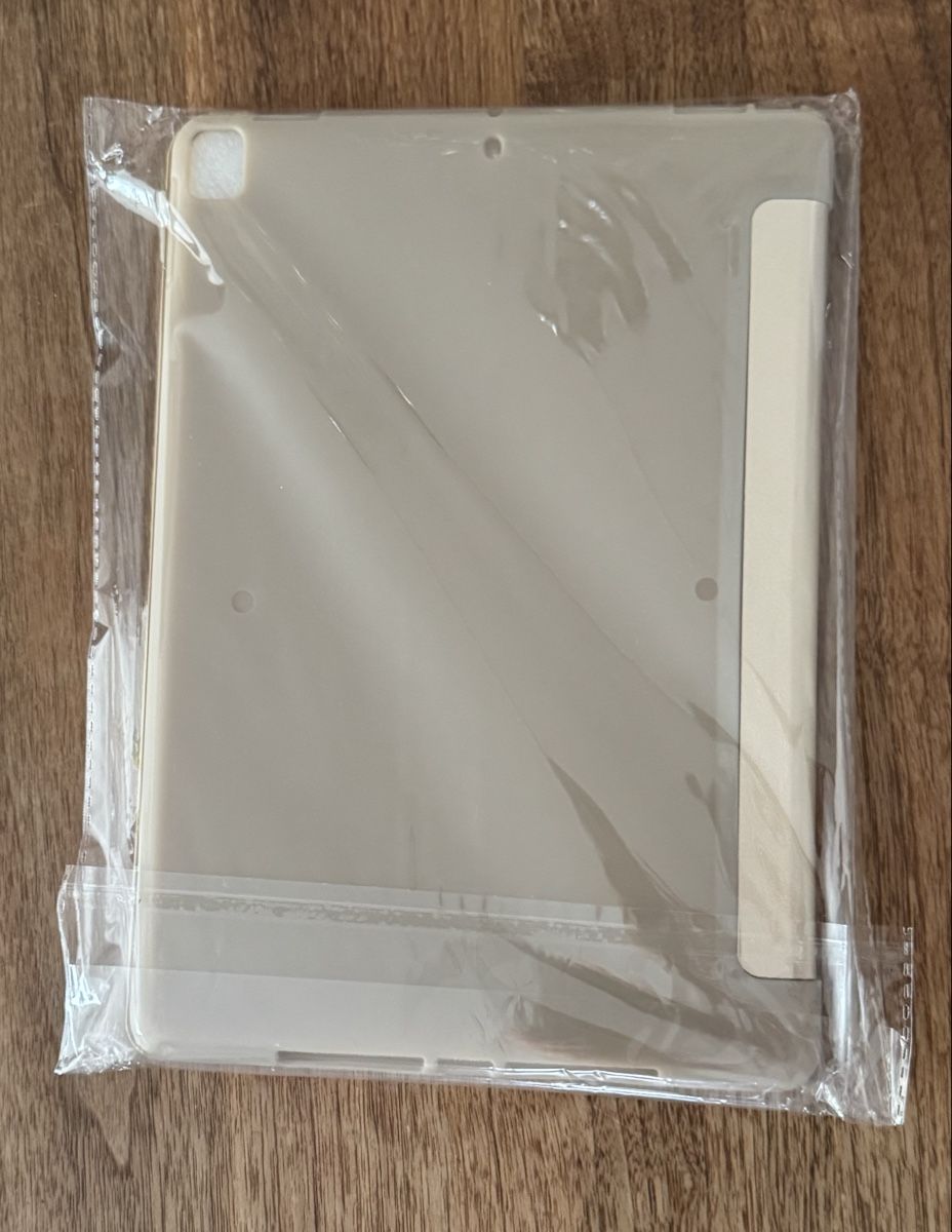 Apple Covers & Borse: I Pad Hülle neu – Nuovo e nell'imballaggio originale da Oberrieden venduto da Blumag 1