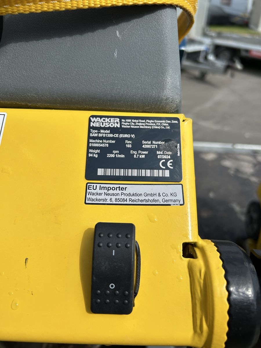 Tutte le macchine: Wacker Neuson Kleingeräte Vibroplatte Grabenstampfer – Usato da Salmsach venduto da Takeuchi_W395 3