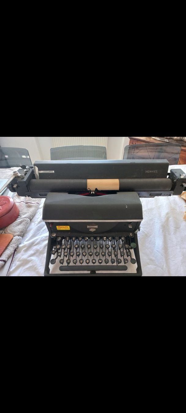 Hermès Macchine da scrivere: Machine à écrire – Usato da Develier venduto da dan_978c