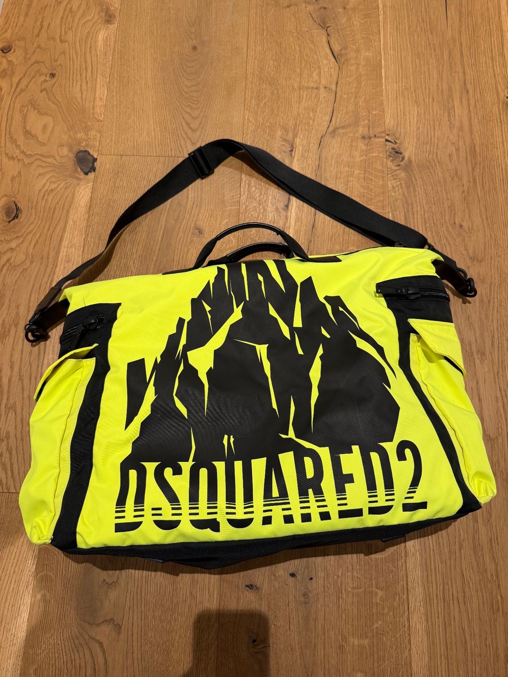 Dsquared2 Borse: DSQUARED2 Weekender - Tasche - Bag - Neon – Nuovo (secondo la descrizione) da Fahrweid venduto da SR_ZH 4