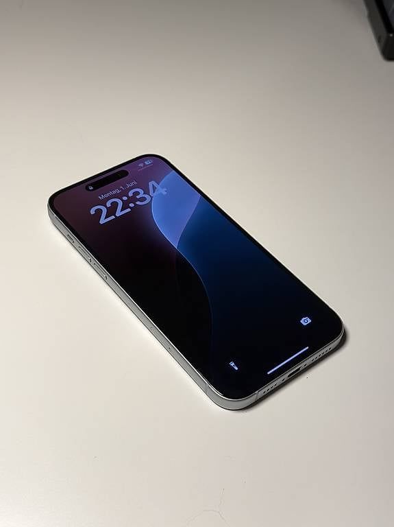 Telefoni cellulari / Smartphones: iPhone 15 Plus 128GB Blau – Usato da Belp venduto da apfelarzt