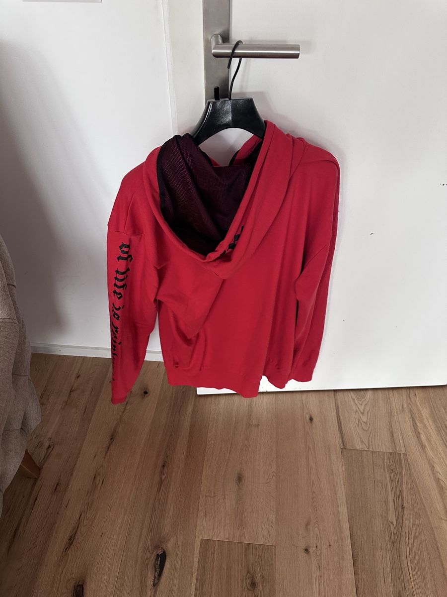 Maglioni & Felpe: Kapuzenpulli Gr.M – Usato da Mels venduto da ricoshop 1
