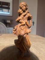 Holzskulptur Madonna mit Kind, Handgeschnitzt, Top Zustand