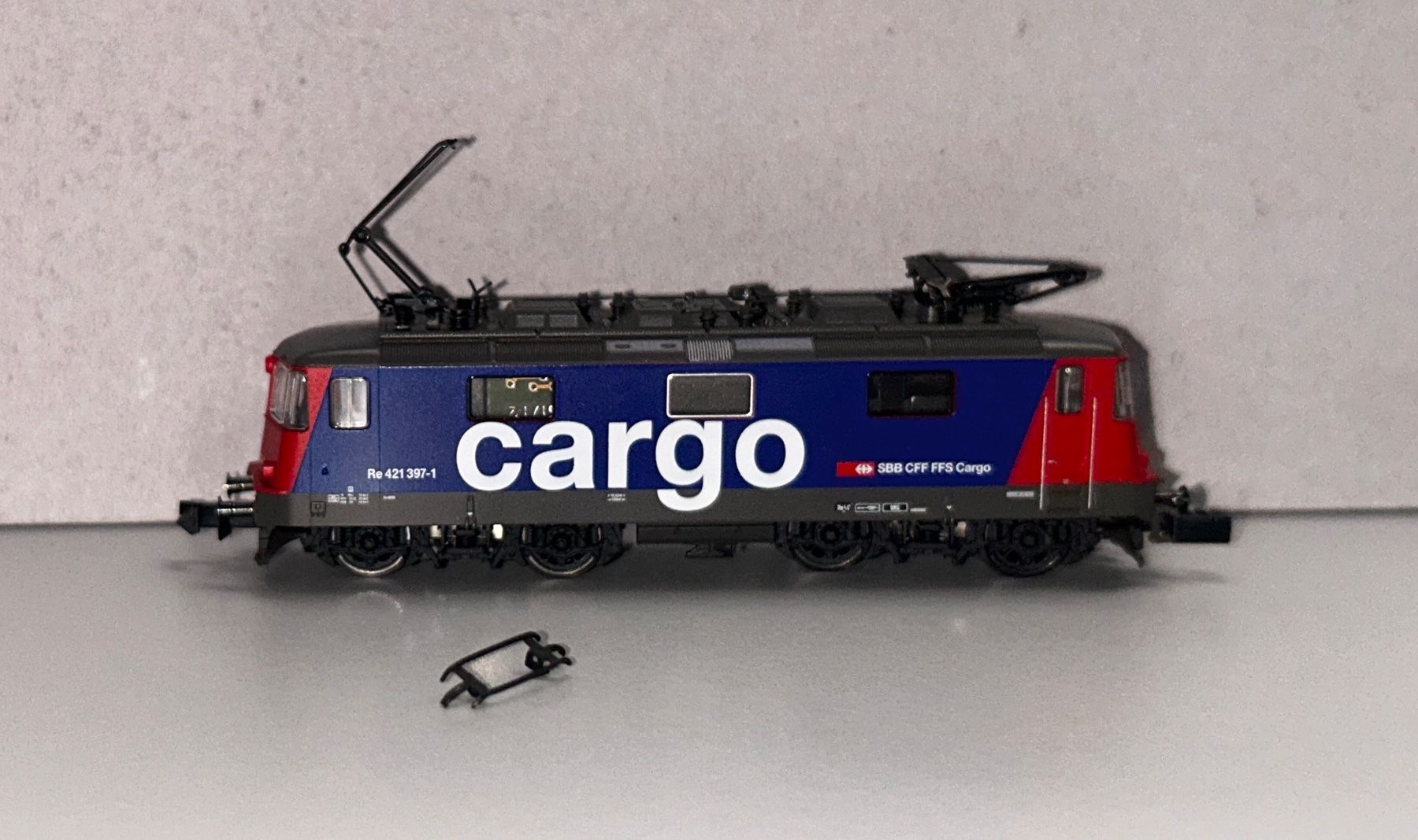 Fleischmann Modellini di ferrovie: Fleischmann 7339, SBB Cargo E Lok Re 421 397-1 Spur N – Usato da Salvenach venduto da Ricardo3280