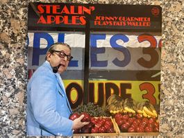 S1682/Johnny Guarnieri plays Fats Waller