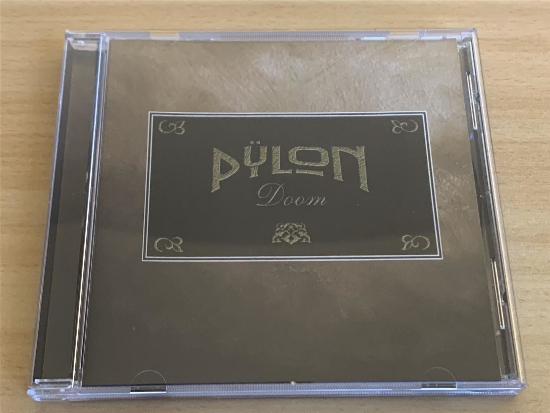 CD: Pÿlon – Doom – Usato da Rikon im Tösstal venduto da Alpenmutz