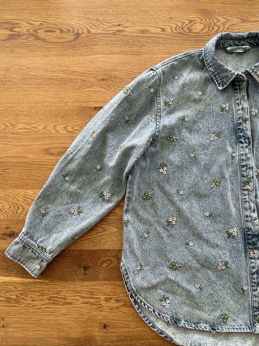 Only Giacche: Jeansjacke Blumen M – Nuovo (secondo la descrizione) da Rombach venduto da rubia.ndy