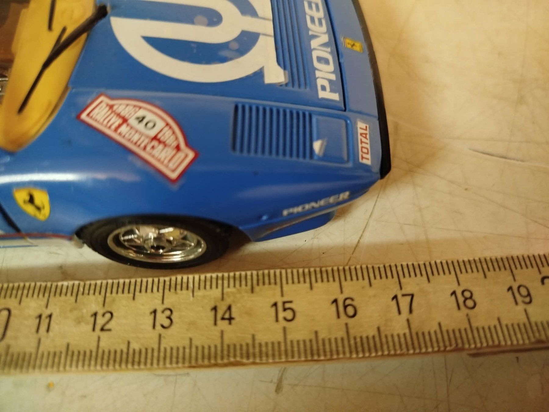 Bburago Modellini d'auto: Ferrari GTO   Burago – Usato da La Chaux-de-Fonds venduto da Emmaus2300CDF 6