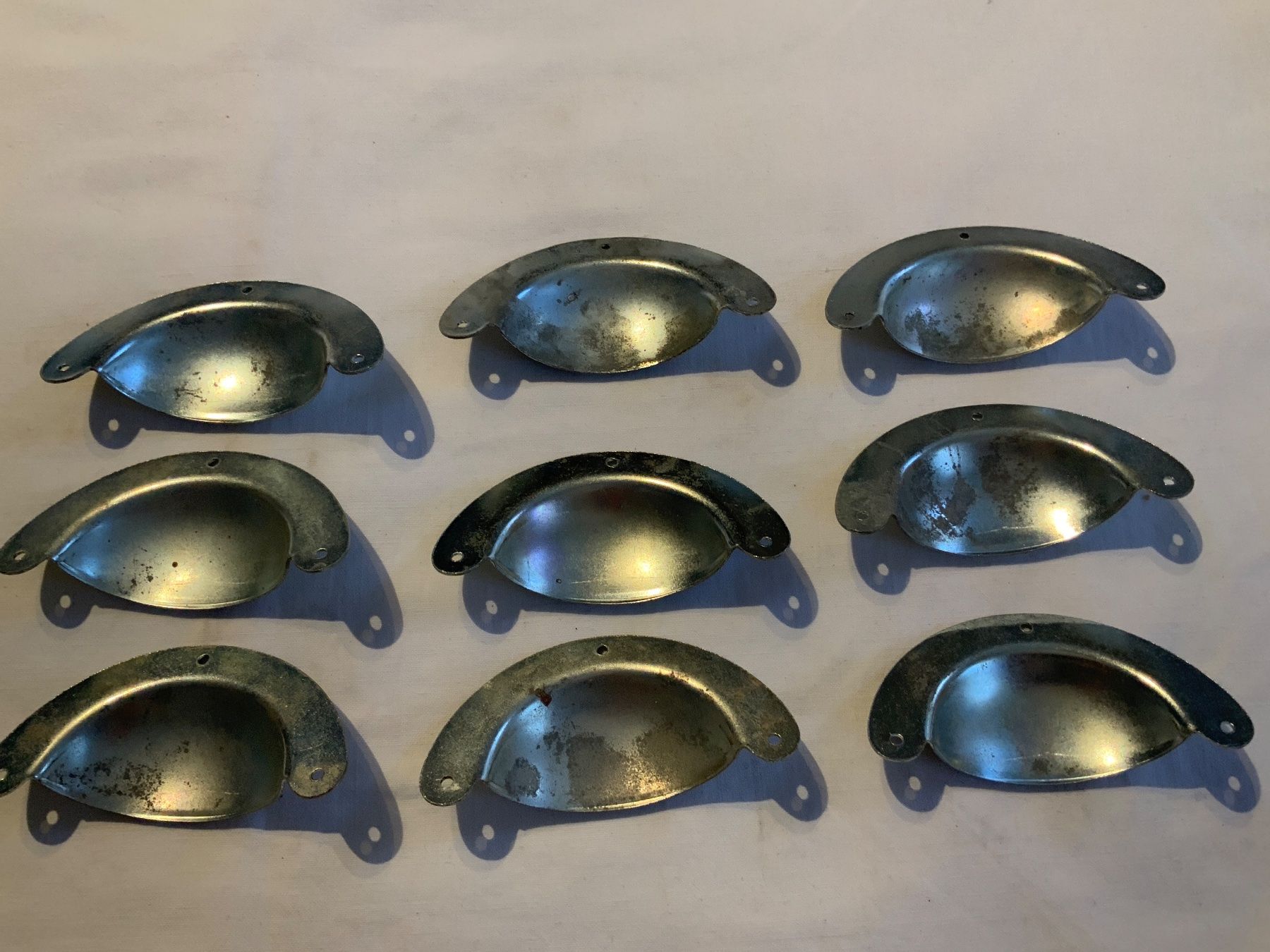 Bottoni: Schubladengriff / poignée coquille ancienne – Usato da La Heutte venduto da Mikeller74 2