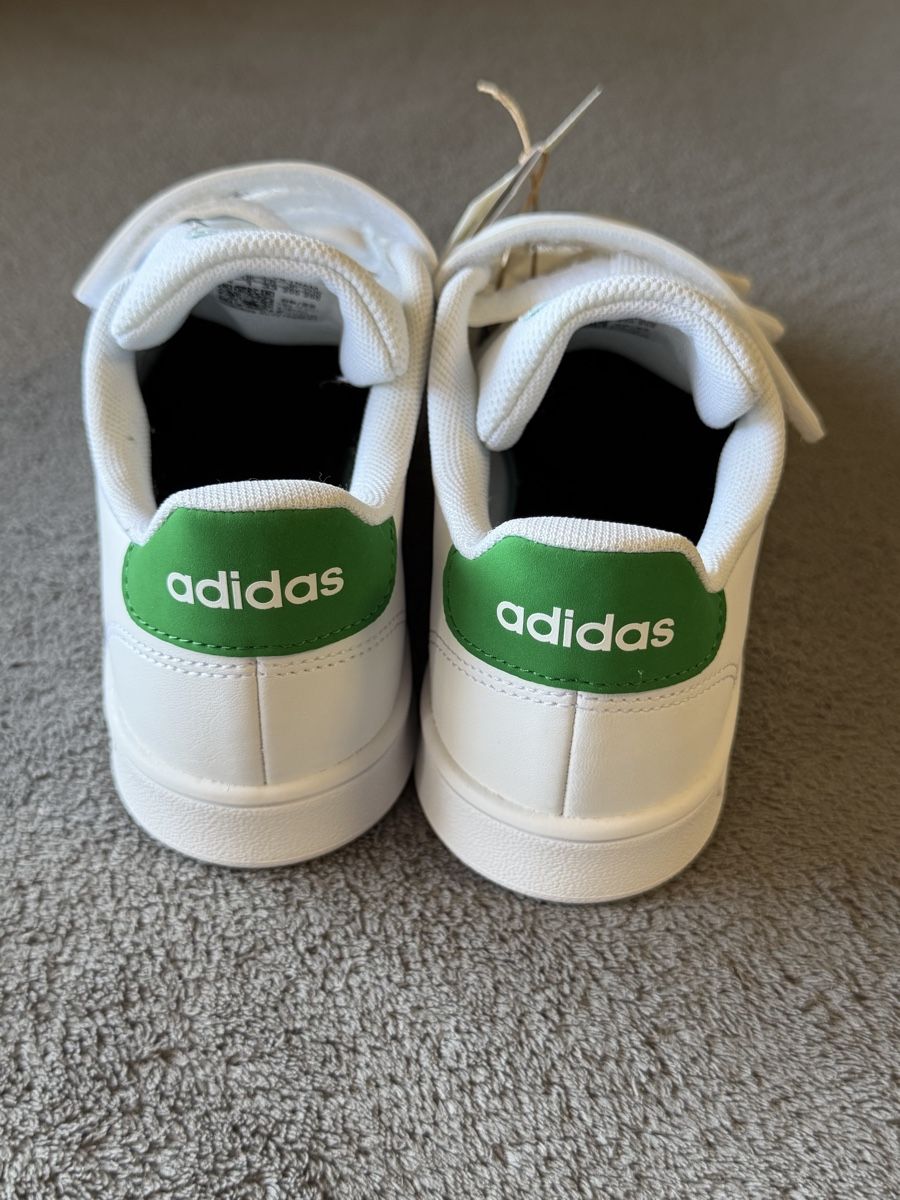 Adidas Scarpe per ragazzi: Adidas Taille 33 Neuves – Nuovo e nell'imballaggio originale da Montreux venduto da DMtop 3