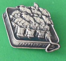 Basler Fasnachtsplakette Silber mit Nadel 1981