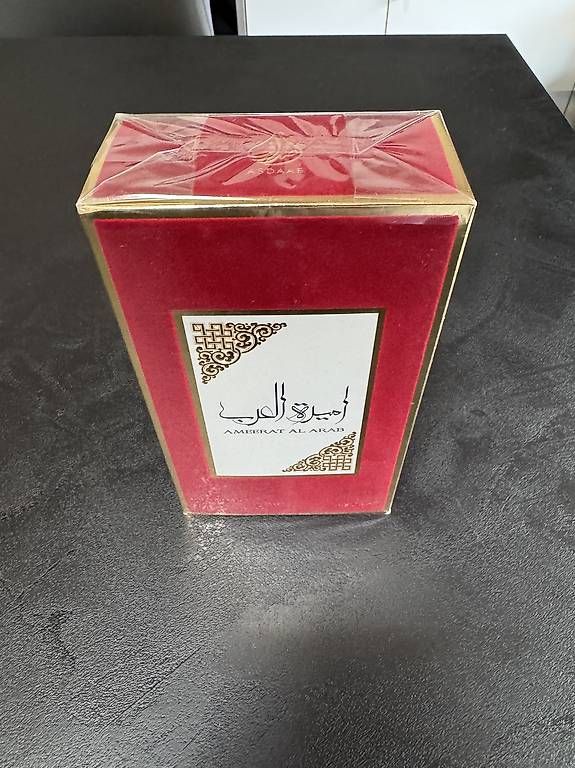Parfums & Eau de Toilette: Parfum – D'occasion à Monthey par and_c5w8 1