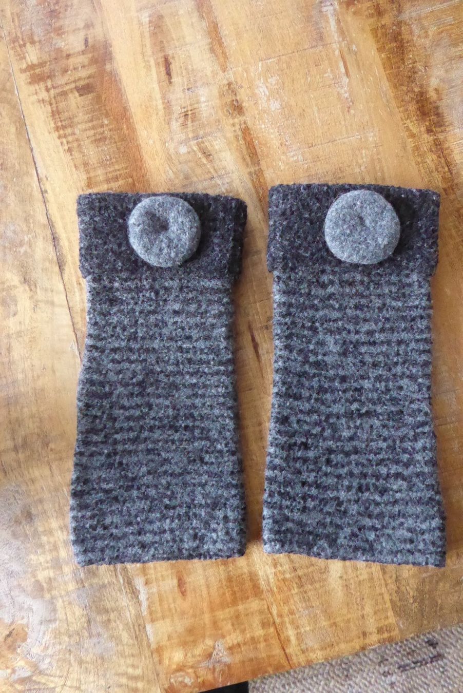 Guanti & manicotti: sehr schöne Hand Stulpen – Usato da Sargans venduto da Benziner