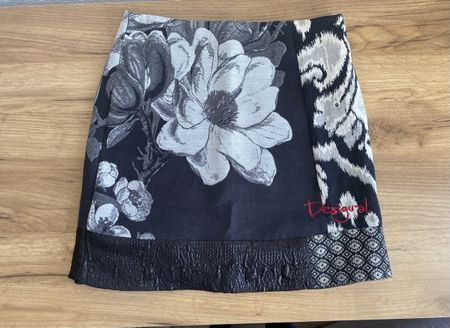 Jupe Desigual