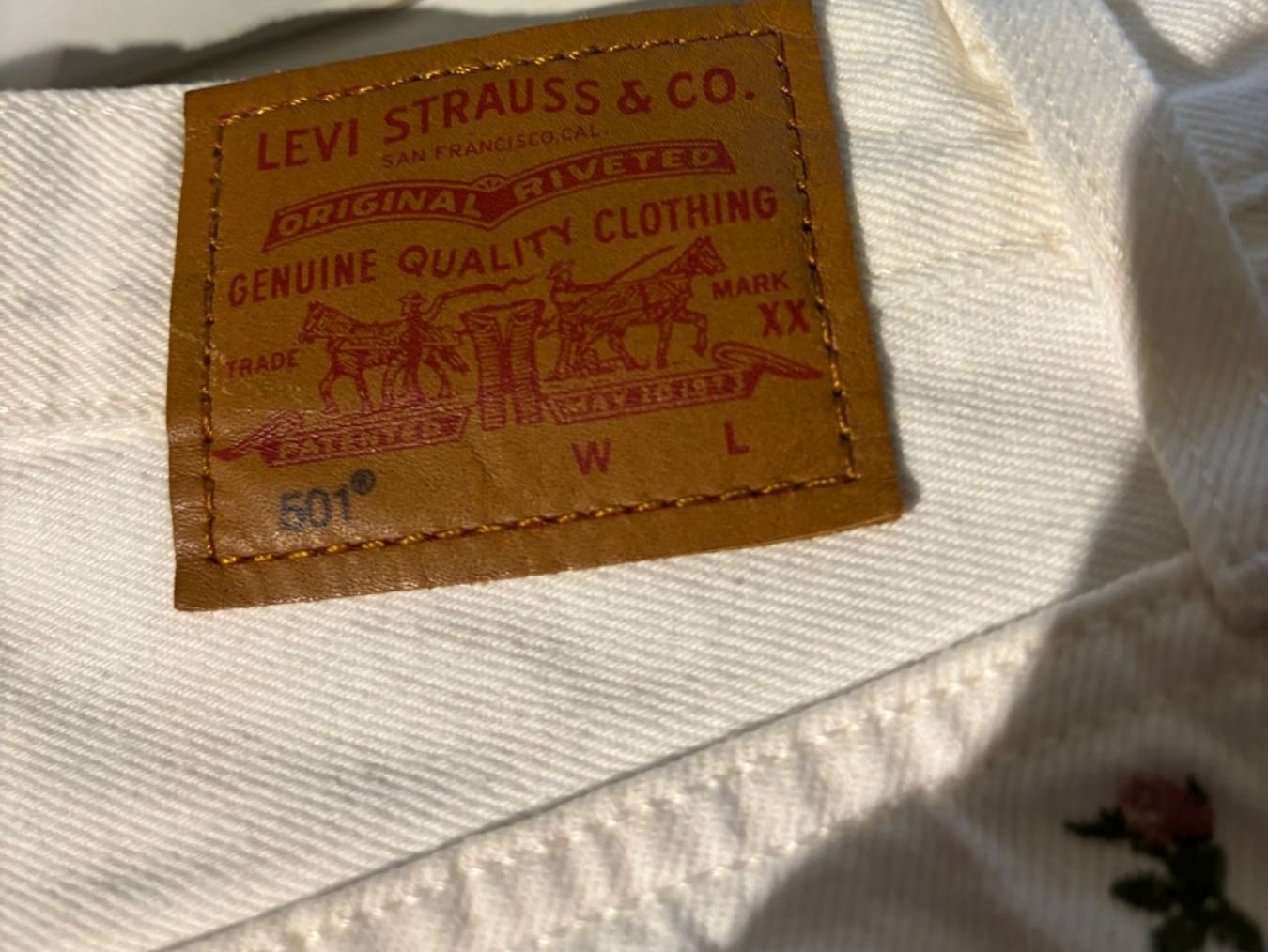 Levi's Pantaloni: LEVIS Schort Gr.W 25 (N) – Usato da Wallisellen venduto da AS.TZ. 6
