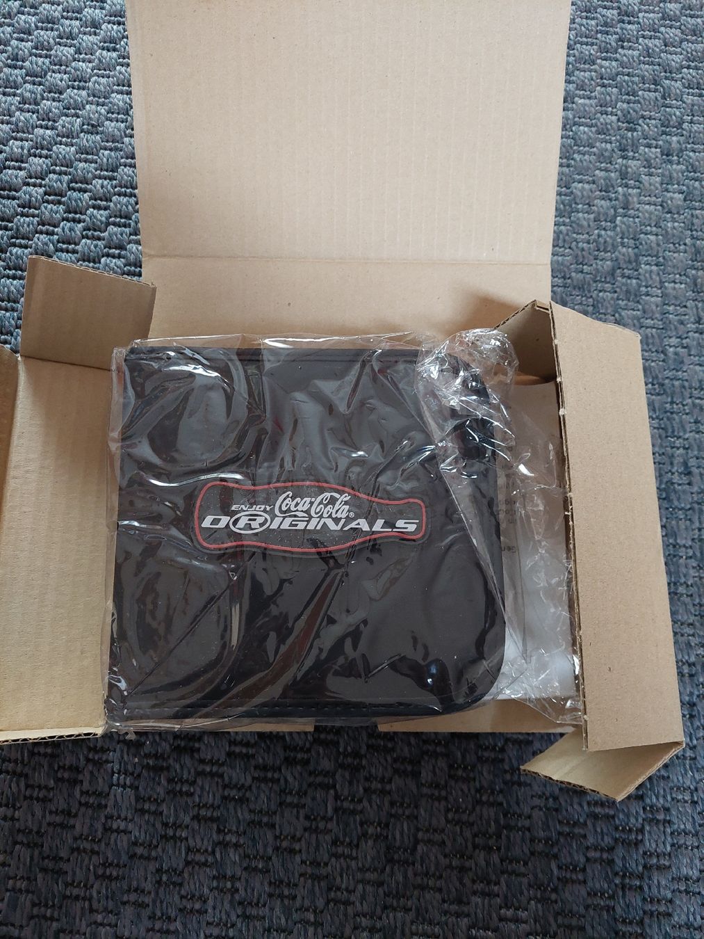 CD: Porta CD coca cola – Nuovo e nell'imballaggio originale da Davesco-Soragno venduto da Mr.No