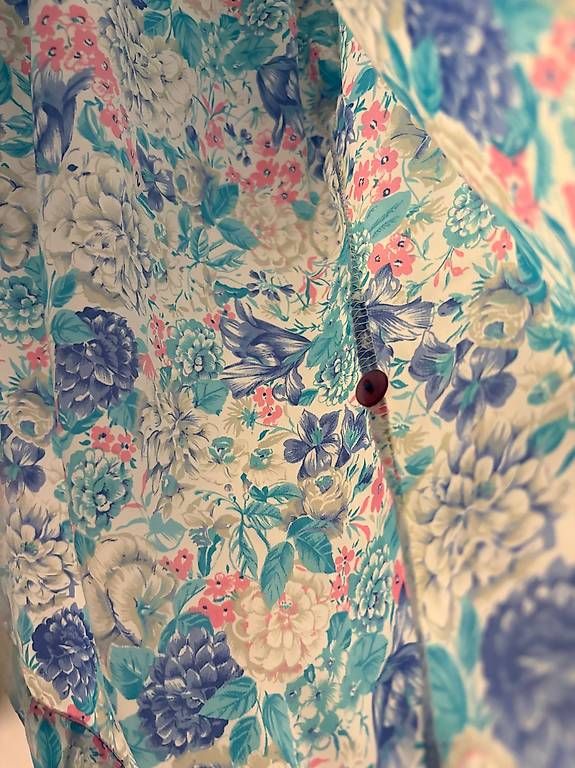 Camicette: Vintage Blumenbluse – Usato da Zürich venduto da sho_9b69 2
