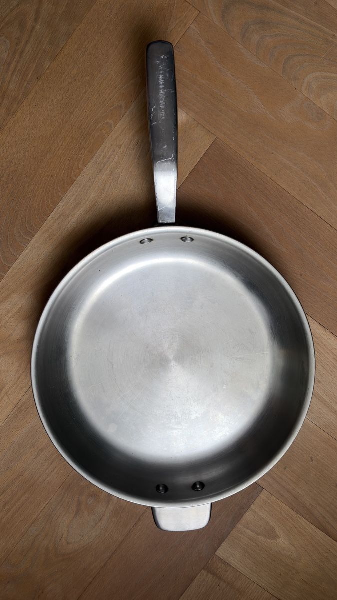 Pfannen: Bratpfanne Edelstahl 28cm – Gebraucht aus Bern von Torpor