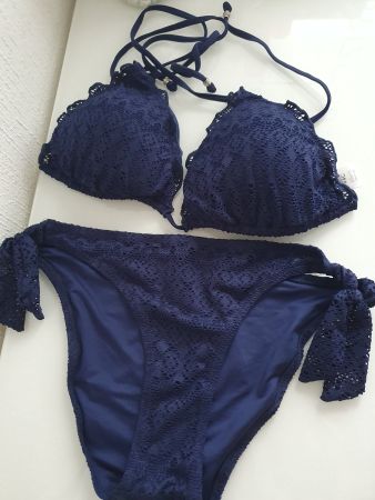 Magnifique bikini bleu marine, taille 42