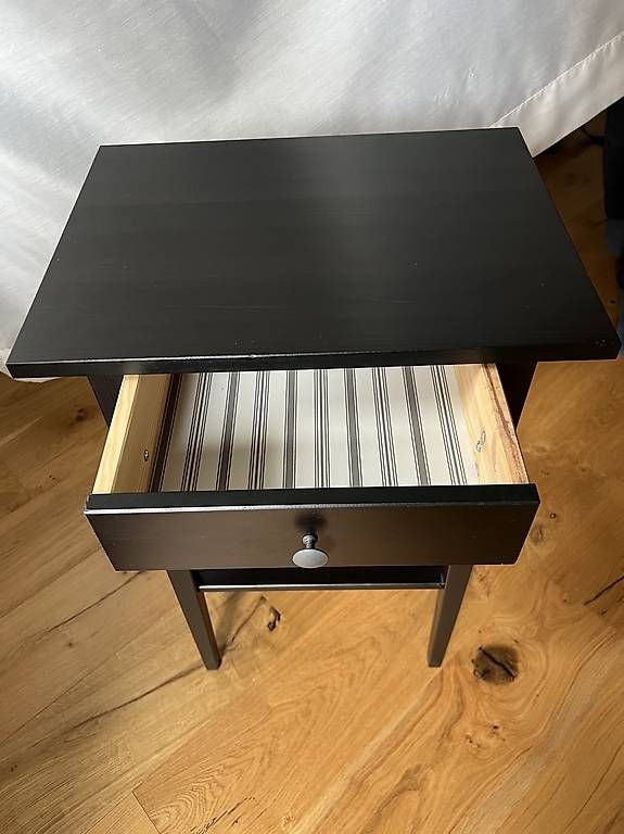 Comodini: Nachttisch Beistelltisch Hemnes – Usato da Bern venduto da Ovorocks 1