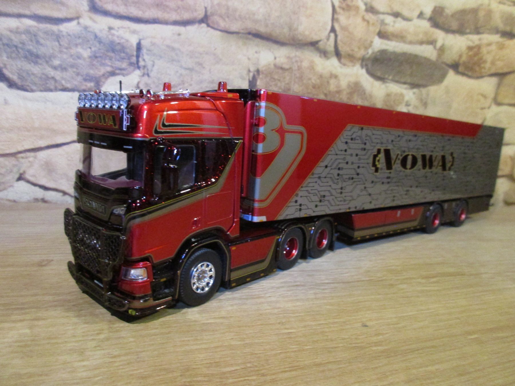 Tekno Modellini d'auto: Tekno 1:50  Scania Vowa – Nuovo (secondo la descrizione) da Ennetmoos venduto da Truckdiver