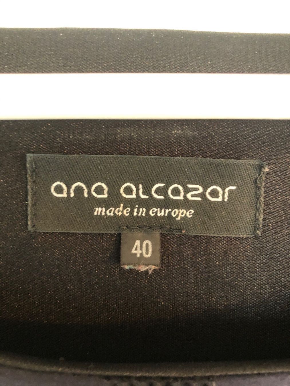 Ana Alcazar Vestiti: Robe Ana Alcazar – Usato da Dotzigen venduto da SecondHandGems 1