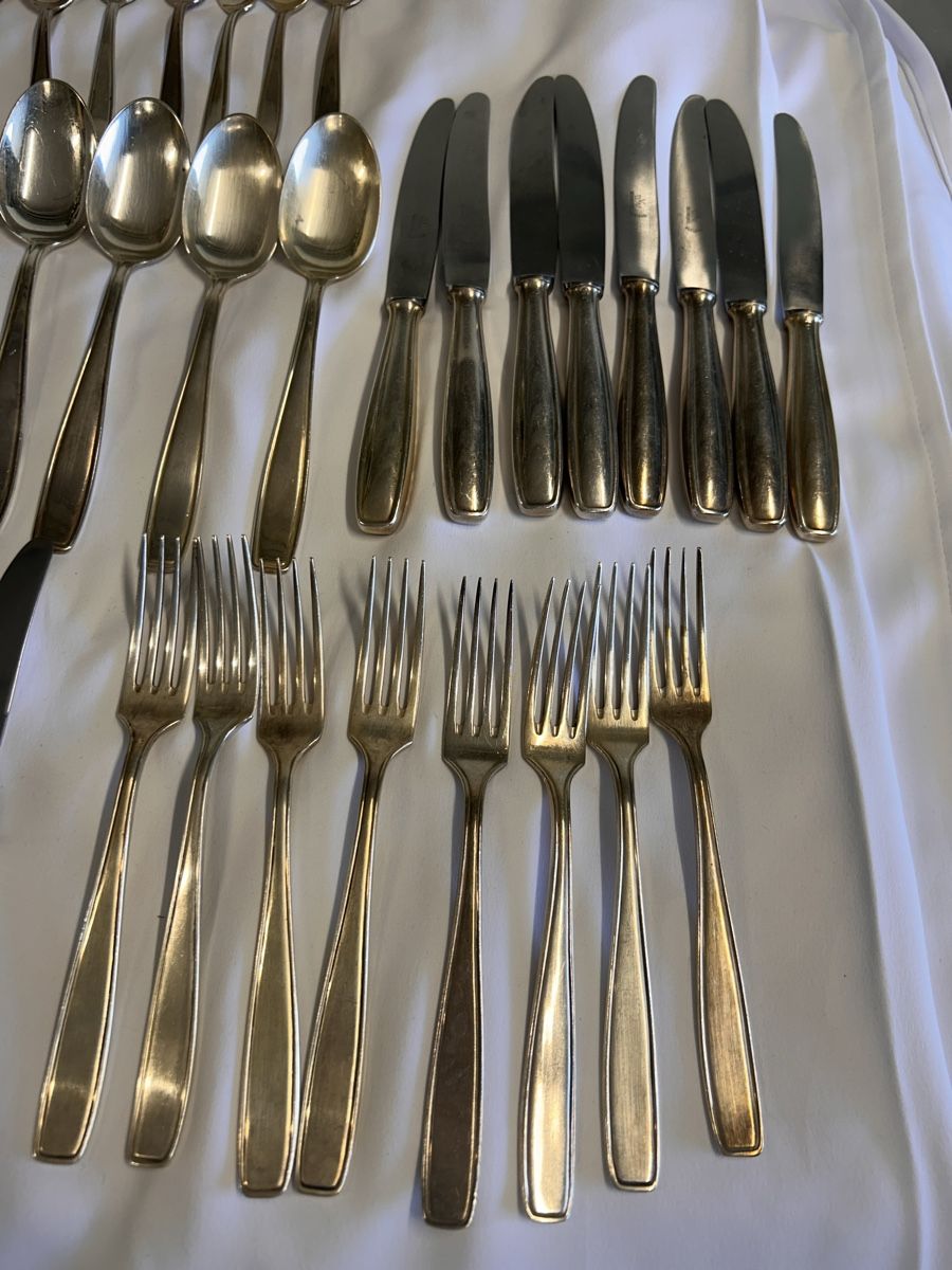 Set di posate: Silberbesteck Set - guter Zustand – Usato da Kehrsiten venduto da fot_55m5 2