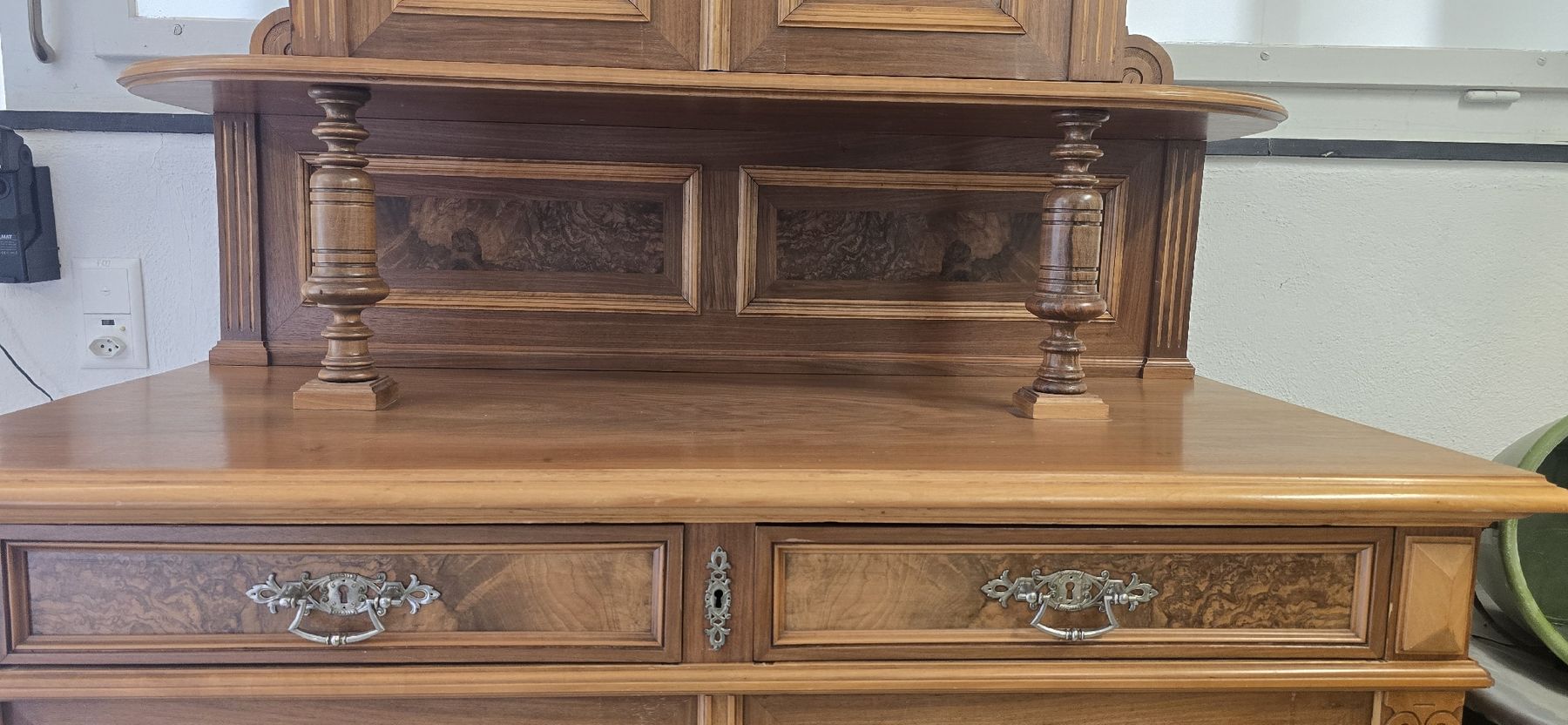Buffets: altes Buffet , Anrichte ,  Holzbuffet , Küchenbuffet – D'occasion à Zürich par Reni8048 5