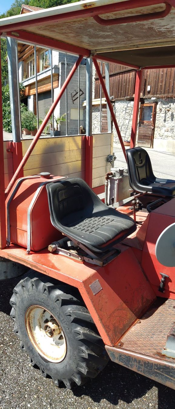 Aebi Trattori: Aebi TP35 mit 3Seiten Kipperbrücke – Usato da Siat venduto da Ramaeder 2