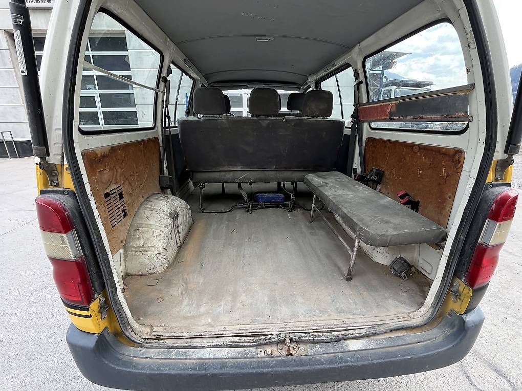Autos: Toyota Hiace 2.7 – D'occasion à Thusis par LG.Autohandel 7