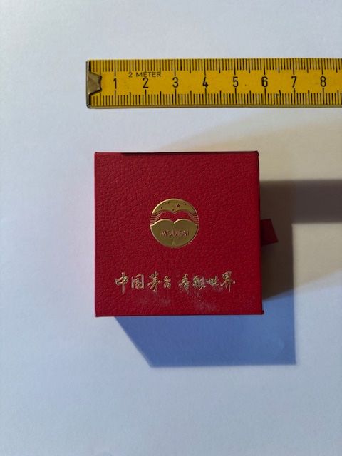 Placchette & Badge: Edler Moutai Pin – Usato da Seon venduto da retep012 3