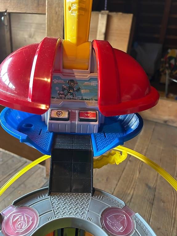 Giocattoli: Paw Patrol Zentrale gross – Usato da Degersheim venduto da Principessa_90 1