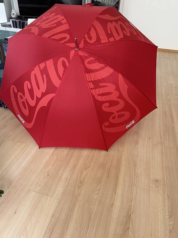 Parapluies: XXL Regenschirm  – D'occasion à Stans par Fourcats 1