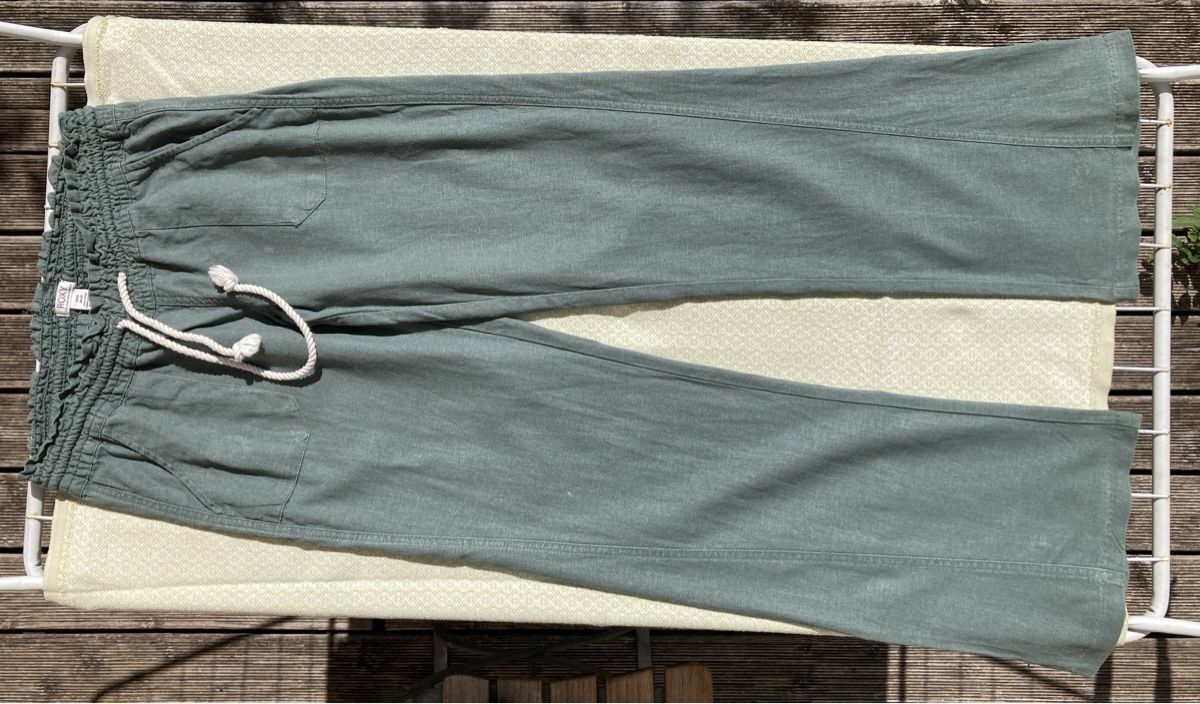 Pantalons: ROXY Stoffhose  - Ocean Pants - forest green, Gr. S – D'occasion à Zürich par heyjey
