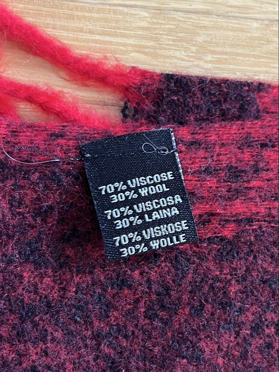 Foulard & Sciarpe: Großer, warmer Schal – Nuovo (secondo la descrizione) da Ittigen venduto da franzis6 3