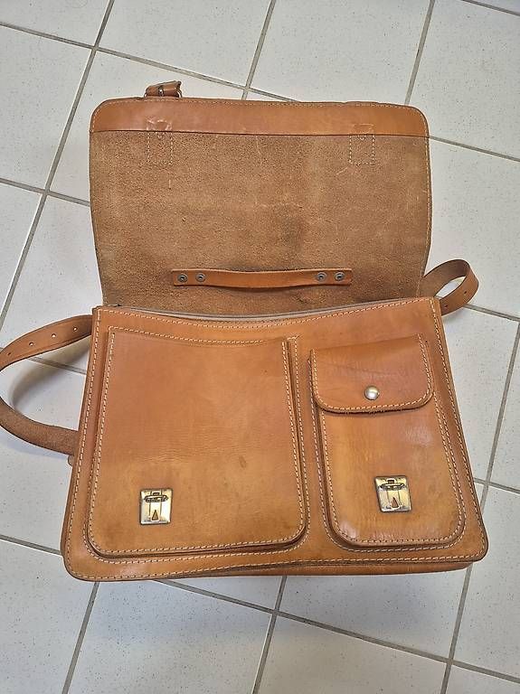 Borse da donna: Ledertasche – Usato da Lachen SZ venduto da leger 4