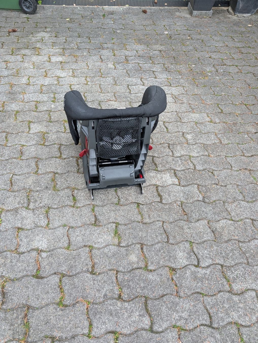 Britax Römer Seggiolini per auto: Auto Kindersitz Römer britax – Usato da Mühlethal venduto da insel12 3