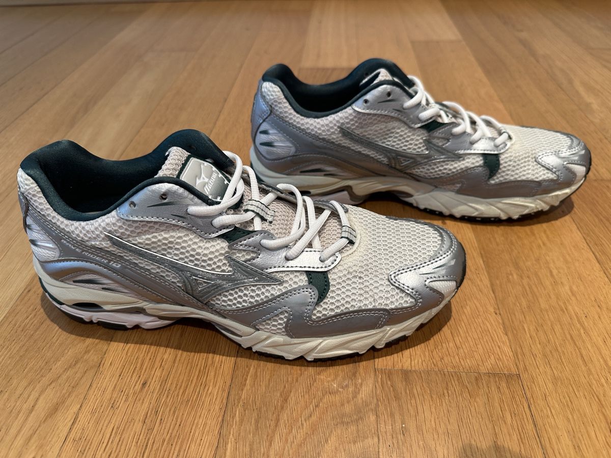 Mizuno Scarpe da uomo: Mizuno Wave Rider 10 Schuhe Grösse 43 – Usato da Langenthal venduto da mchmielu82 1