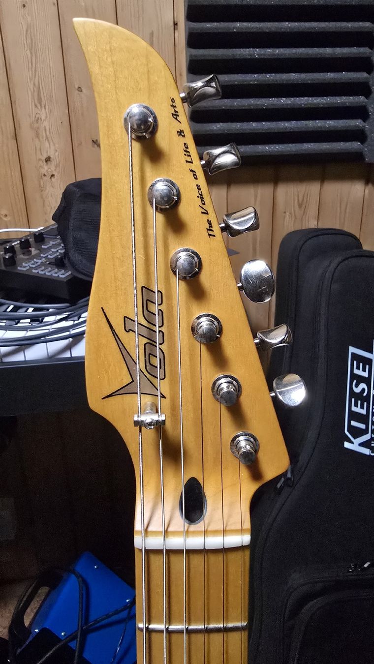Strumenti musicali: Vola OZ RV MC – Nuovo (secondo la descrizione) da Biel/Bienne venduto da StarkyGuitarTv 1