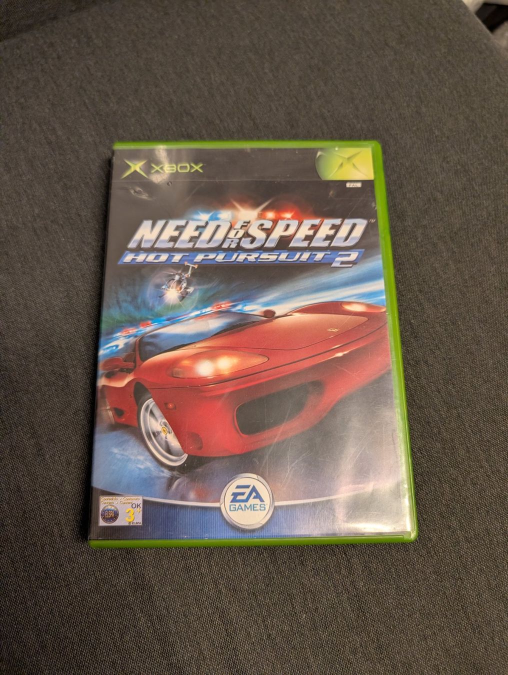Giochi: Need for speed hot pursuit 2 Microsoft Xbox – Usato da Giubiasco venduto da Ticinerd