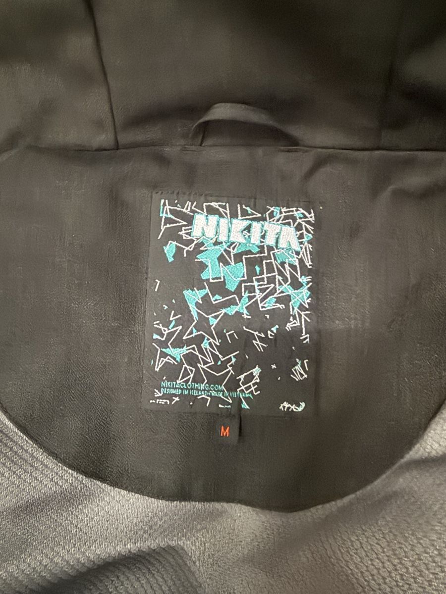 Giacche: Nikita Snowboardjacke Grösse M – Usato da Buttikon SZ venduto da Kellerabteil 1