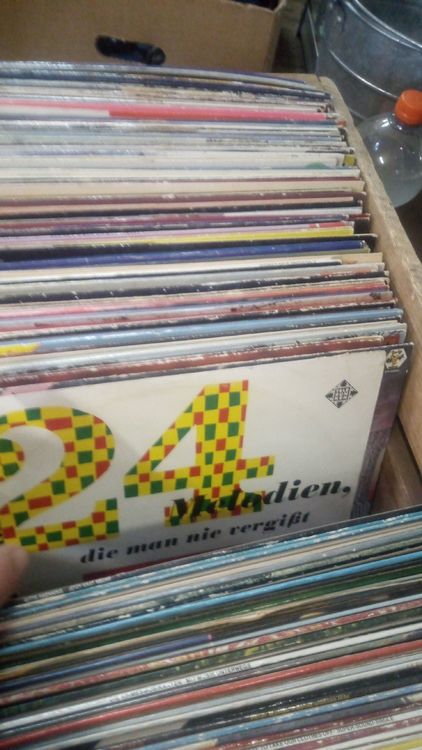 Schallplatten: 🎶 Schallplatten Sammlung - Vinyl Raritäten Entdecken! 🎶 – Gebraucht aus Belp von Guadalupe84 2