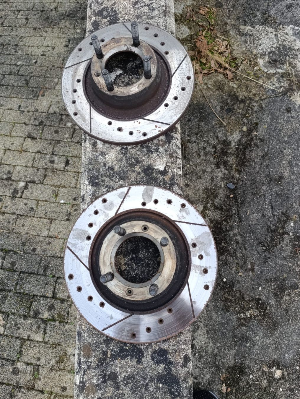 Alfa Romeo Toutes les pièces auto: Alfa GTV Bremsscheibe – D'occasion à Wohlen par saro08 1