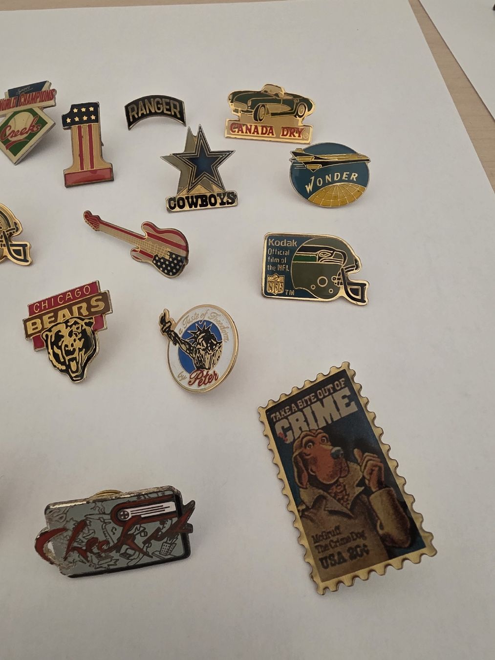 Plaquettes & Badges: 15 pins vintage USA – D'occasion à Paudex par Pacalauma 2