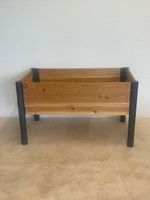 Hochbeet mit Metallrohrfüssen 135x75x80cm LxBxH